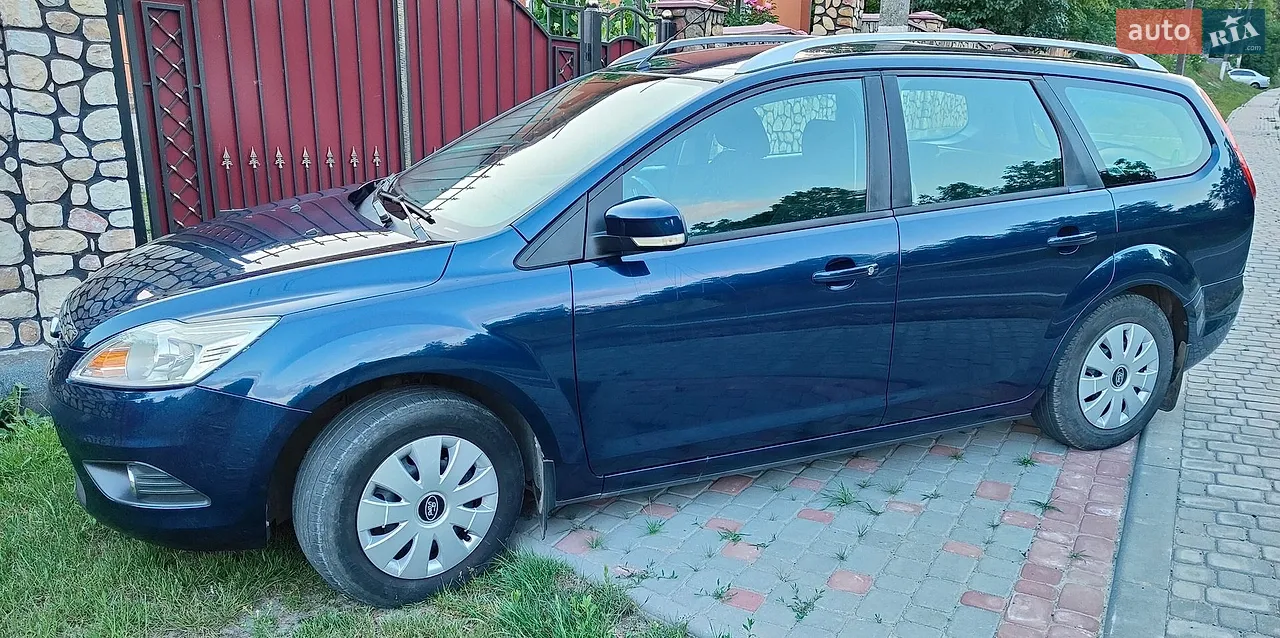 2010 Ford Focus - фото 1
