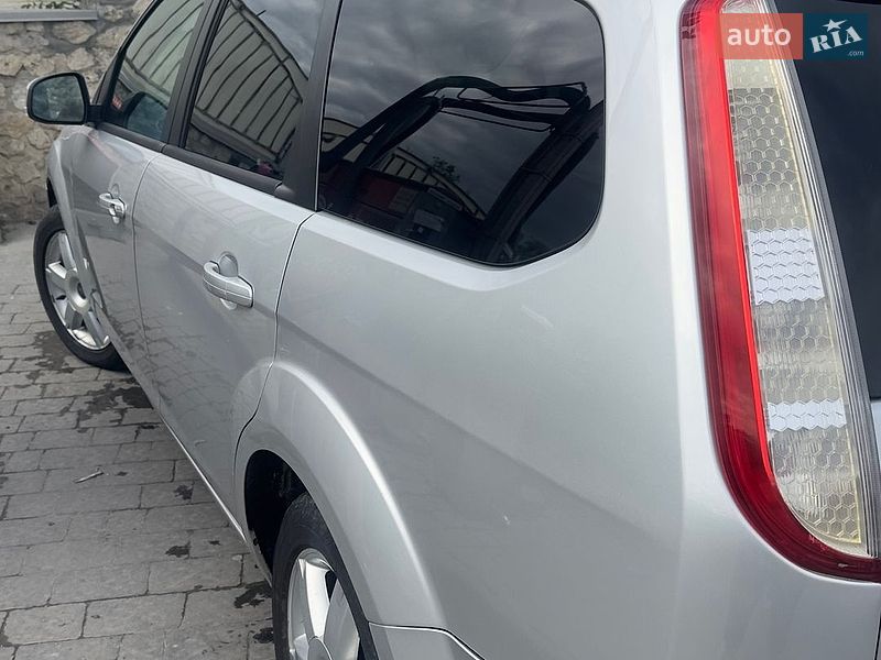 Універсал Ford Focus 2010 в Тернополі