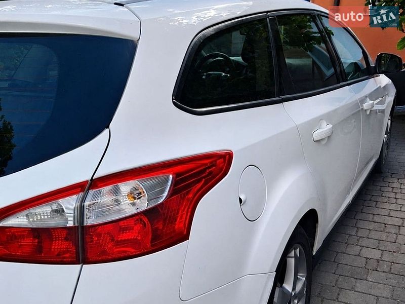Универсал Ford Focus 2011 в Ровно фото 3 Универсал Ford Focus 2011 в Ровно