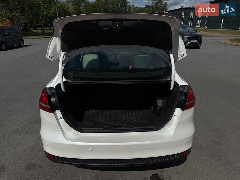 Седан Ford Focus 2018 в Чернигове