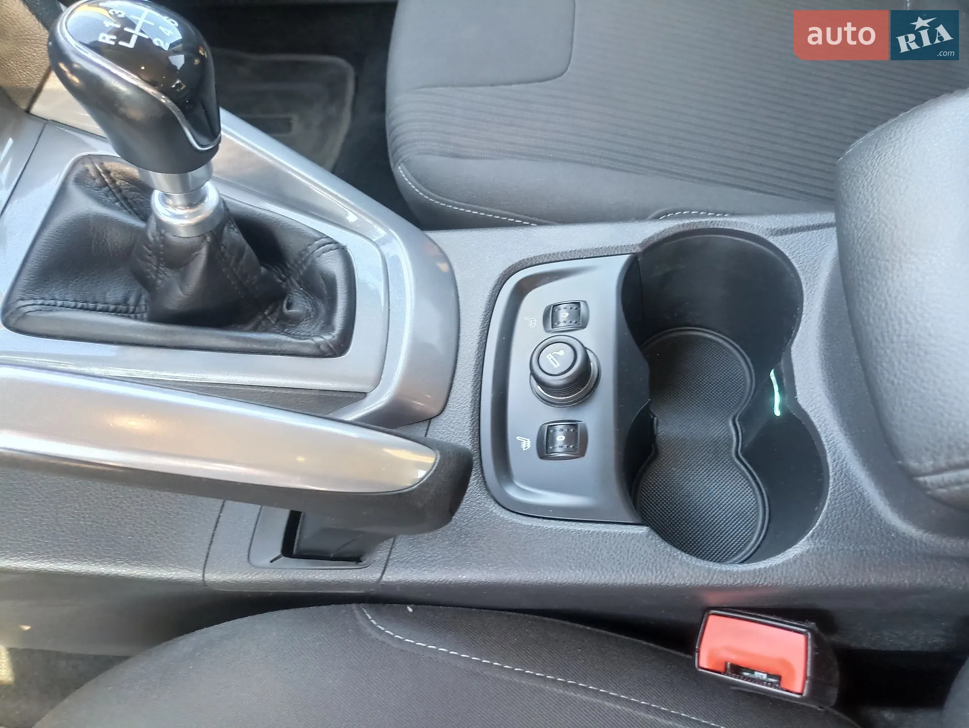 Ford Focus 2011 VIN WF0LXXGCBLBT68575 фото оголошення 12 з 34