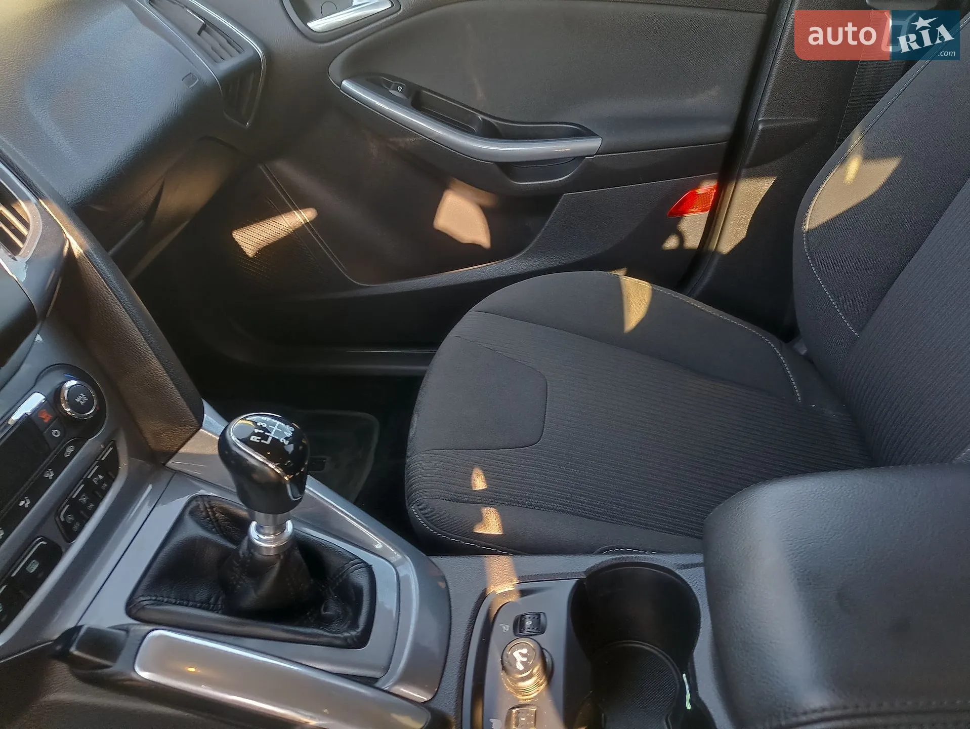 Ford Focus 2011 VIN WF0LXXGCBLBT68575 фото оголошення 10 з 34