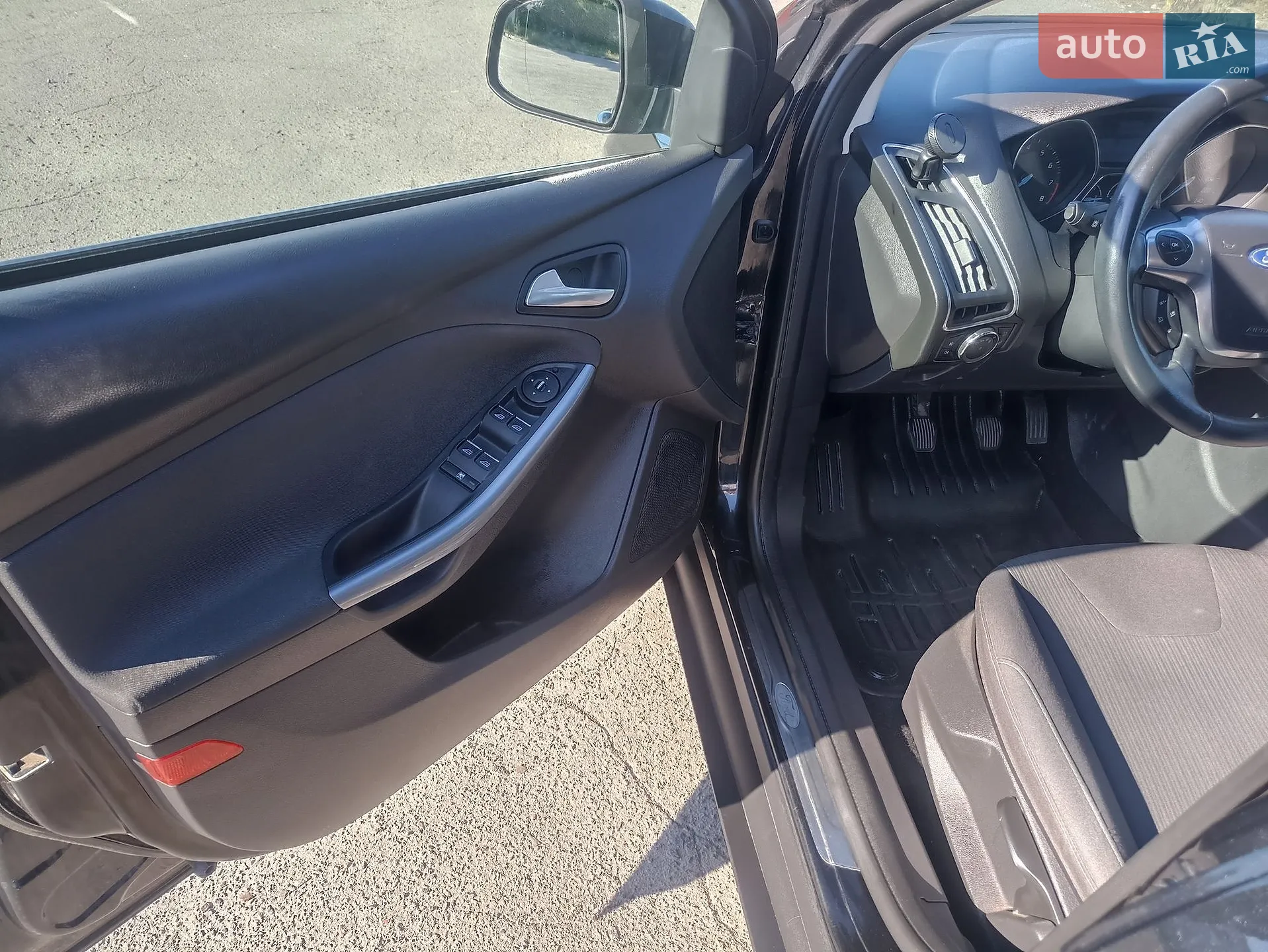 Ford Focus 2011 VIN WF0LXXGCBLBT68575 фото оголошення 28 з 34