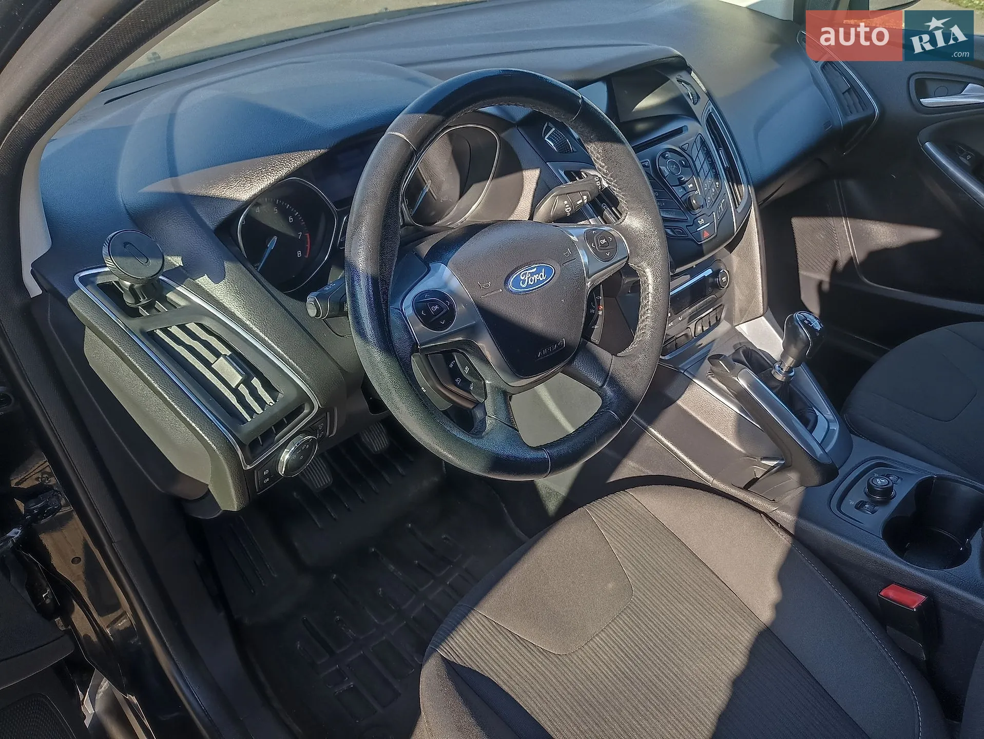Ford Focus 2011 VIN WF0LXXGCBLBT68575 фото оголошення 8 з 34