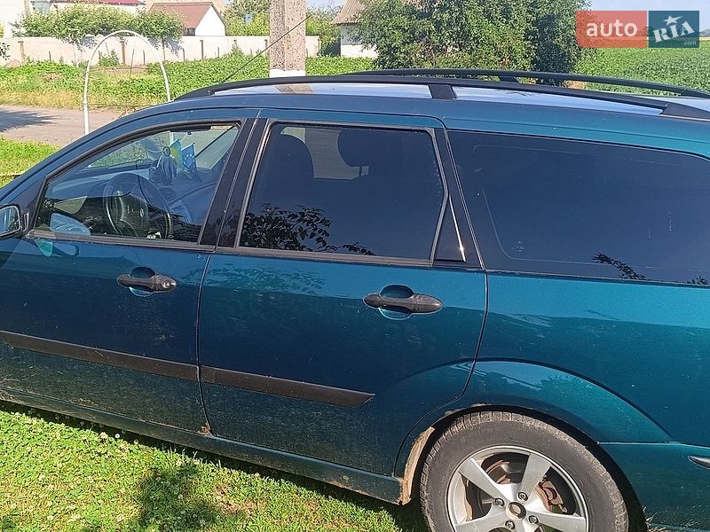 Універсал Ford Focus 2002 в Узині