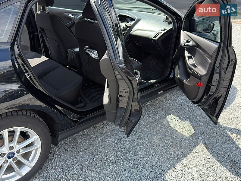Седан Ford Focus 2017 в Львові фото 26 Седан Ford Focus 2017 в Львові