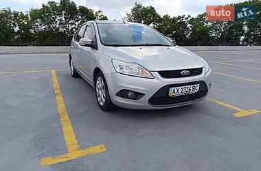 Ford Focus  2010