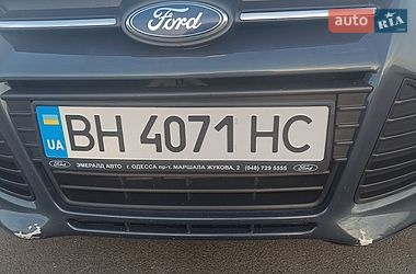 Ford Focus  2011