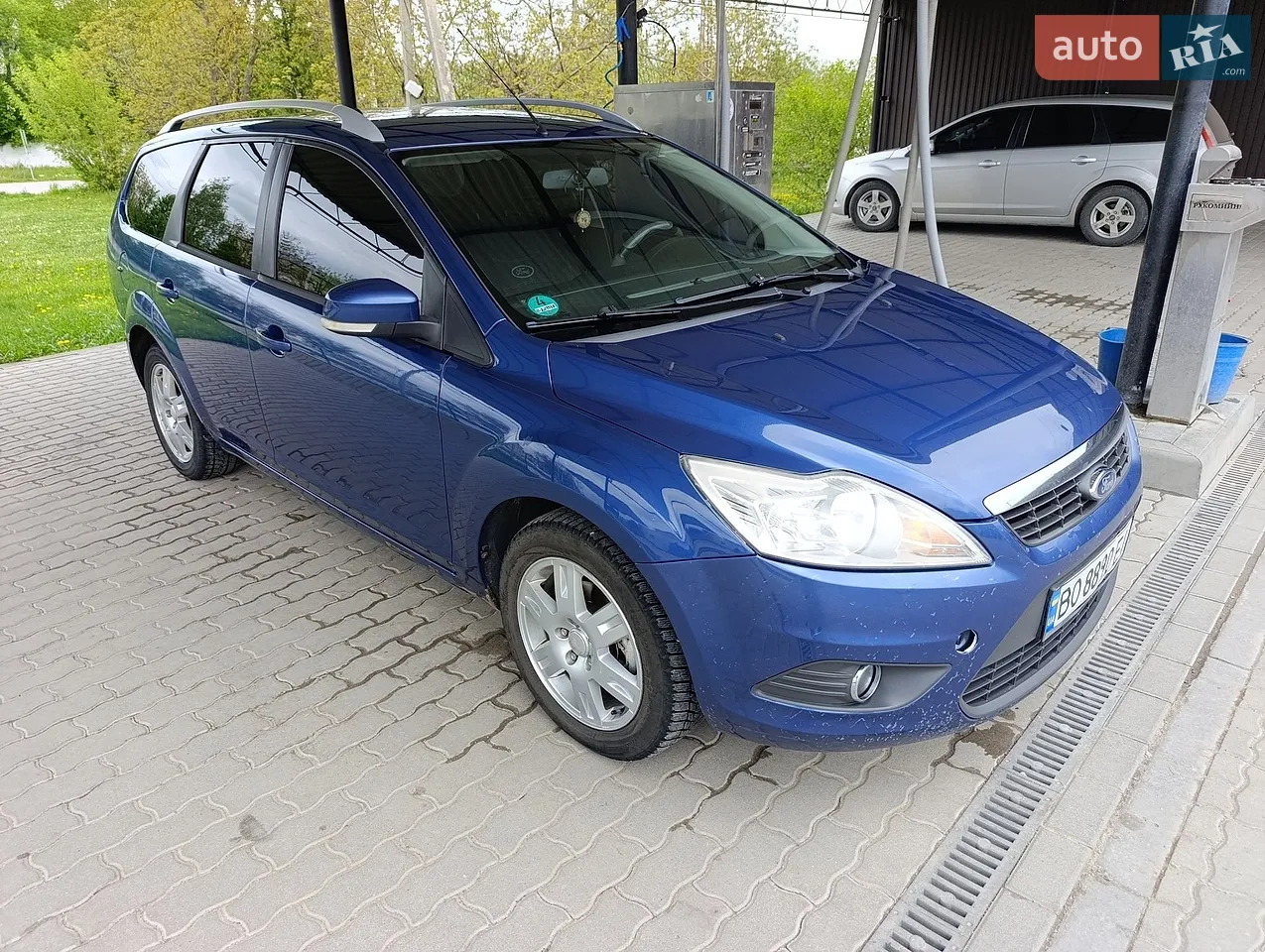 2010 Ford Focus - мініатюра 2
