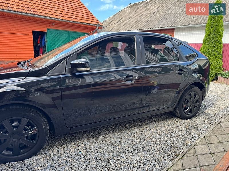 Хетчбек Ford Focus 2009 в Лапаївці