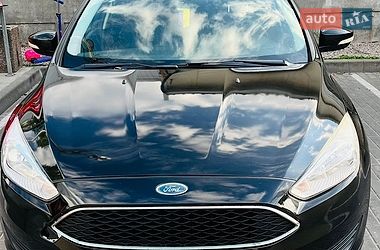 Седан Ford Focus 2015 в Киеве