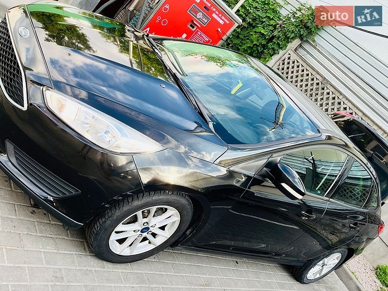 Седан Ford Focus 2015 в Киеве