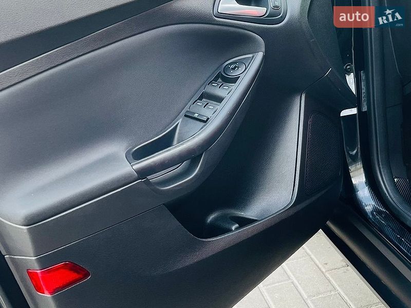 Седан Ford Focus 2015 в Киеве