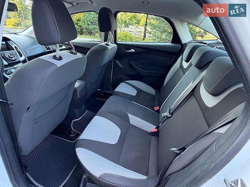Седан Ford Focus 2012 в Івано-Франківську