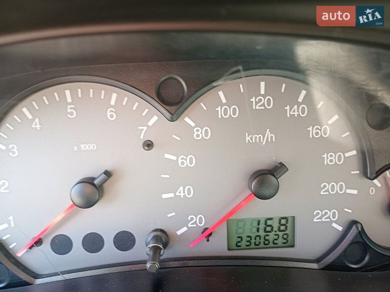 Седан Ford Focus 2002 в Харькове фото 8 Седан Ford Focus 2002 в Харькове