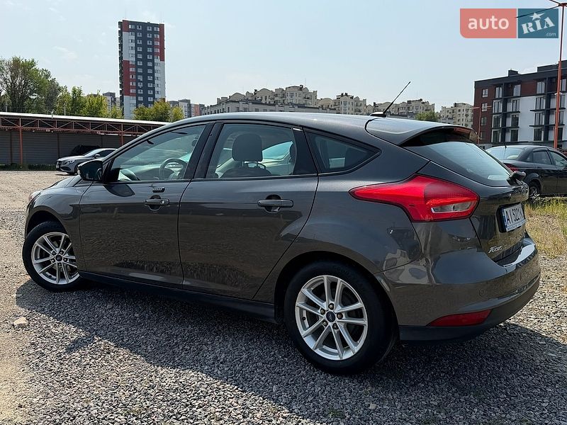 Хэтчбек Ford Focus 2015 в Ирпене