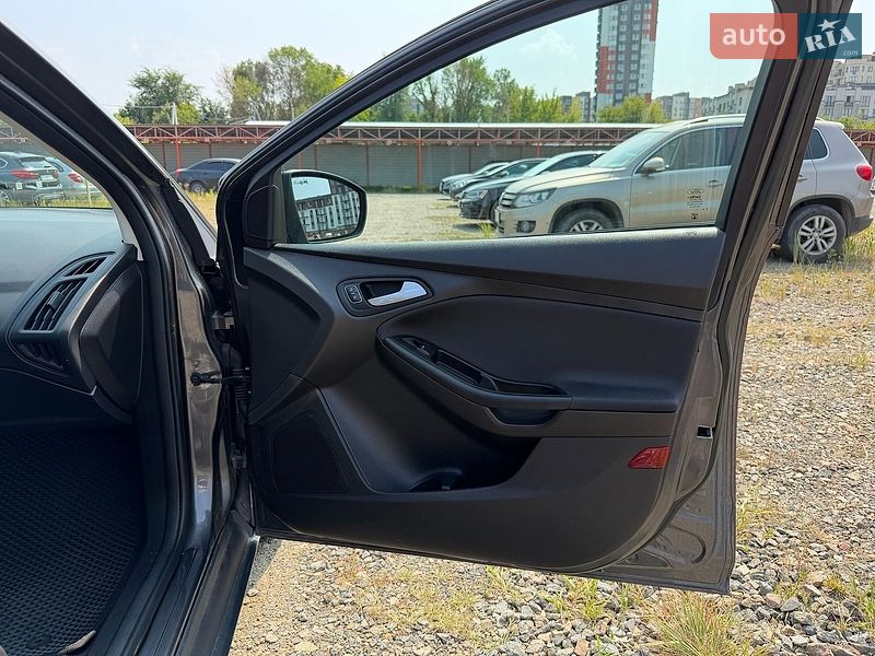 Хэтчбек Ford Focus 2015 в Ирпене