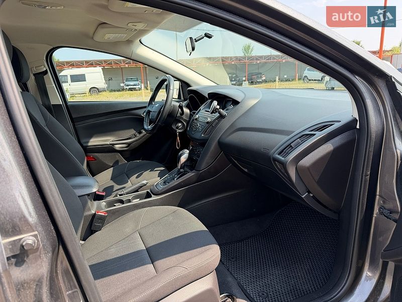 Хэтчбек Ford Focus 2015 в Ирпене
