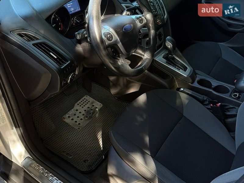 Хэтчбек Ford Focus 2013 в Чернигове