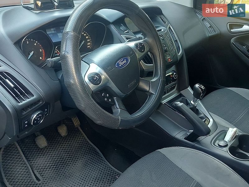 Універсал Ford Focus 2014 в Дніпрі