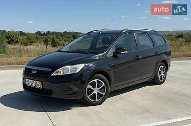 Ford Focus  2010
