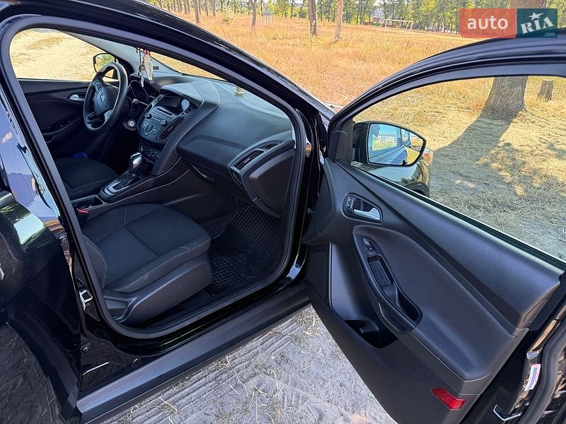 Седан Ford Focus 2015 в Славуті