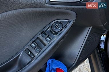 Седан Ford Focus 2015 в Славуті