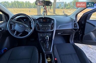 Седан Ford Focus 2015 в Славуті