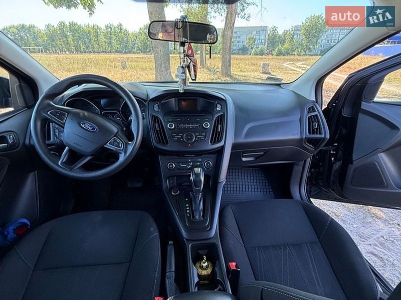 Седан Ford Focus 2015 в Славуті