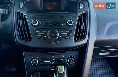Седан Ford Focus 2015 в Славуті