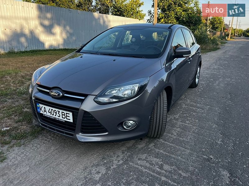 Хэтчбек Ford Focus 2013 в Киеве фото Хэтчбек Ford Focus 2013 в Киеве
