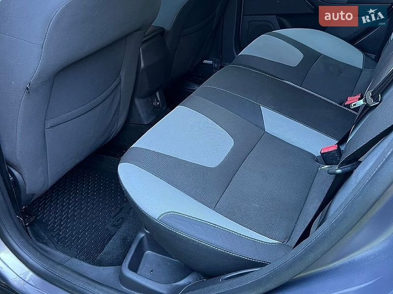 Хэтчбек Ford Focus 2013 в Киеве фото 9 Хэтчбек Ford Focus 2013 в Киеве