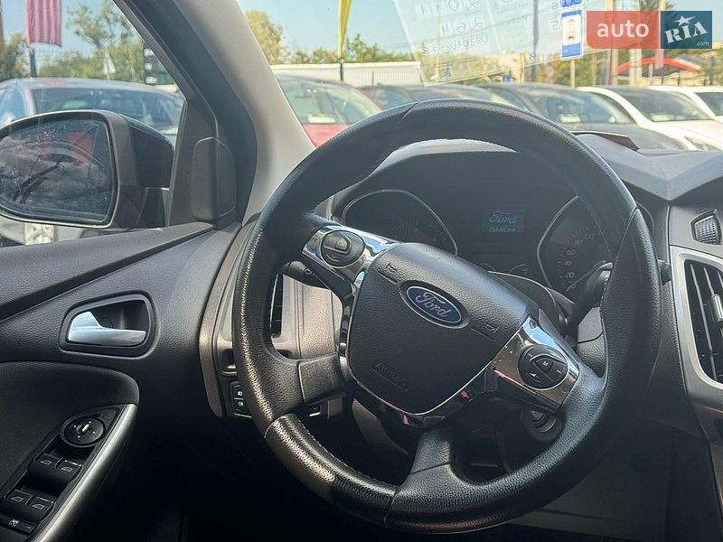Хэтчбек Ford Focus 2011 в Стрые