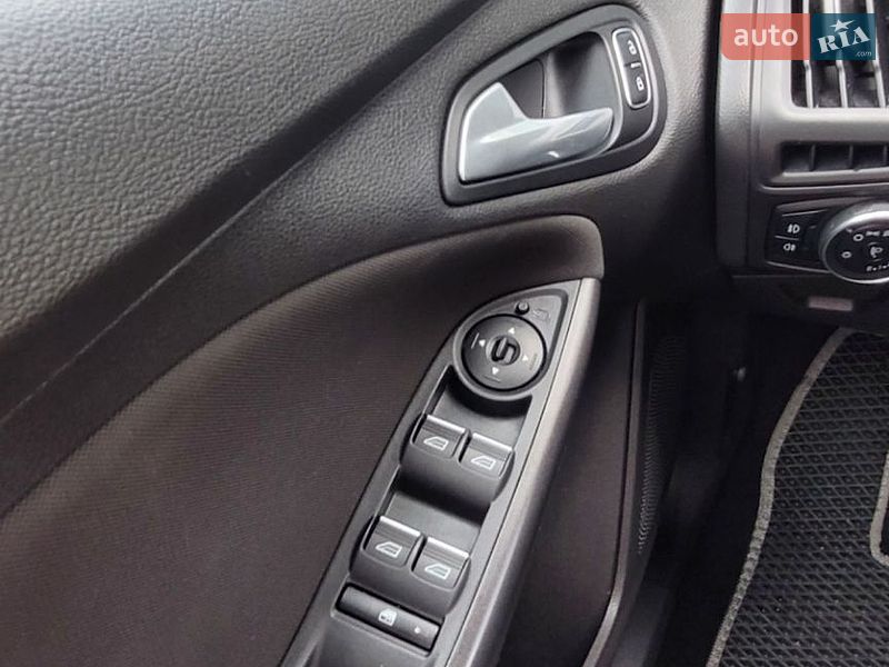 Универсал Ford Focus 2018 в Луцке фото 8 Универсал Ford Focus 2018 в Луцке