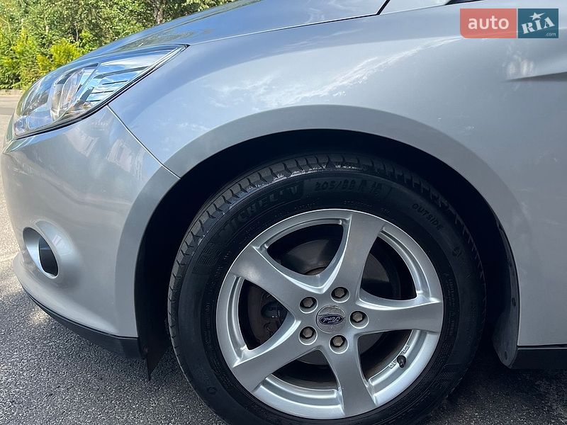 Хэтчбек Ford Focus 2011 в Шептицькому фото 42 Хэтчбек Ford Focus 2011 в Шептицькому