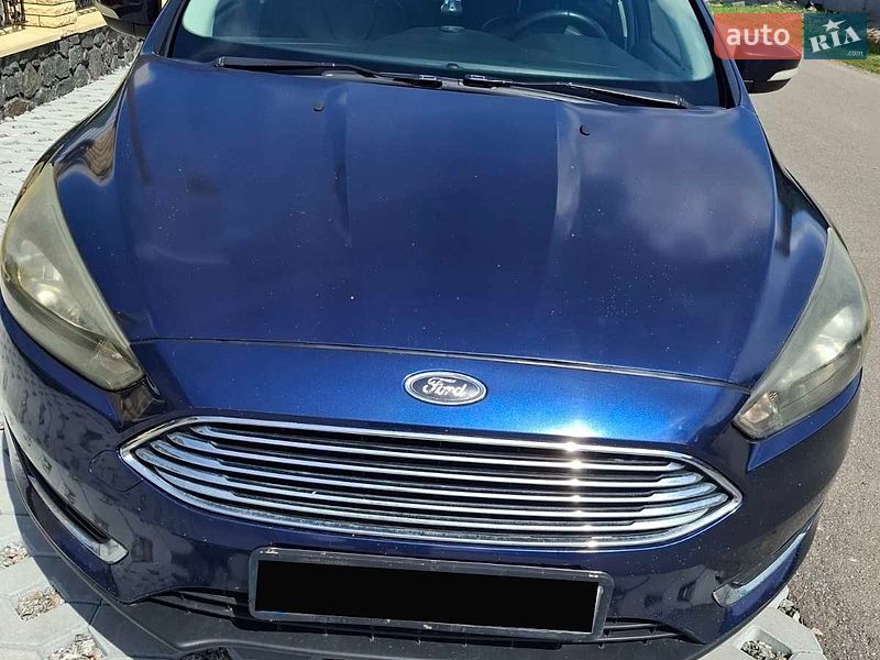 Седан Ford Focus 2015 в Шполі