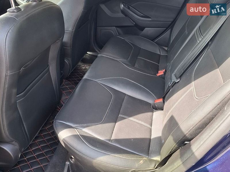 Седан Ford Focus 2015 в Шполі