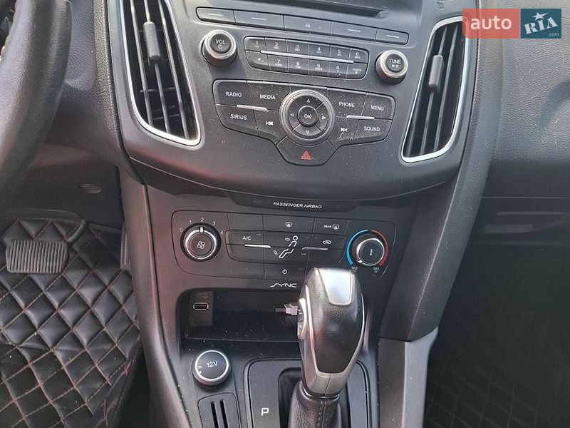 Седан Ford Focus 2015 в Шполі