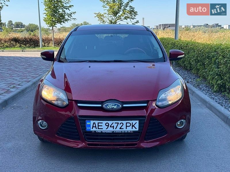 Хетчбек Ford Focus 2014 в Дніпрі