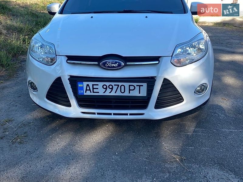 Хэтчбек Ford Focus 2014 в Днепре
