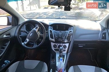 Хэтчбек Ford Focus 2014 в Днепре