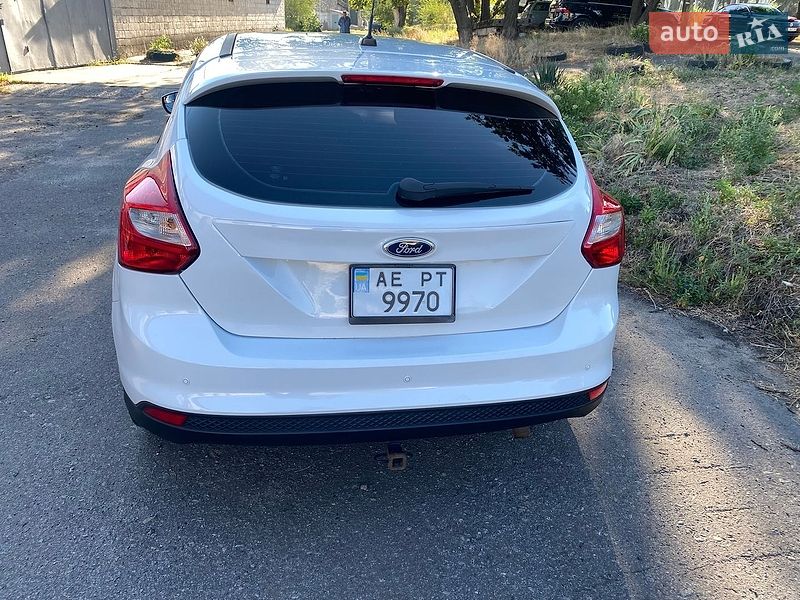 Хэтчбек Ford Focus 2014 в Днепре