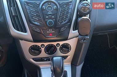 Хэтчбек Ford Focus 2014 в Днепре
