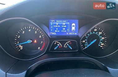 Хэтчбек Ford Focus 2014 в Днепре
