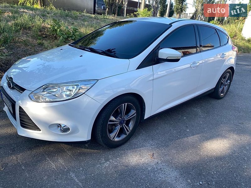Хэтчбек Ford Focus 2014 в Днепре