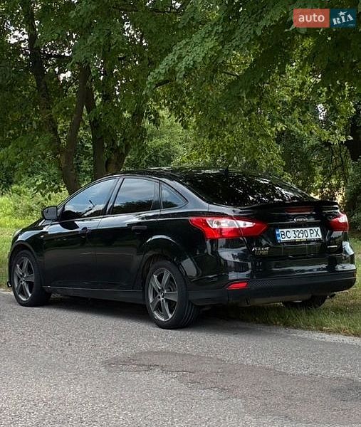 Седан Ford Focus 2013 в Буске