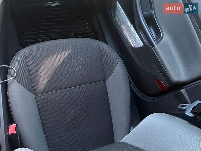 Седан Ford Focus 2013 в Буске