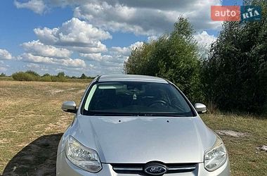 Ford Focus  2011