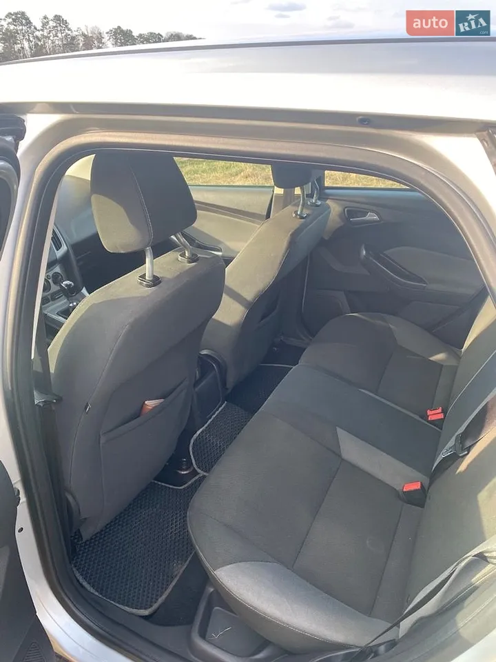 2011 Ford Focus - мініатюра 4