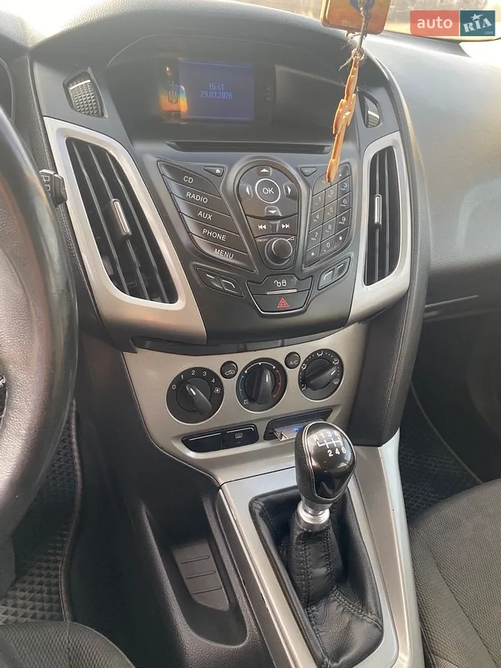 2011 Ford Focus - мініатюра 2